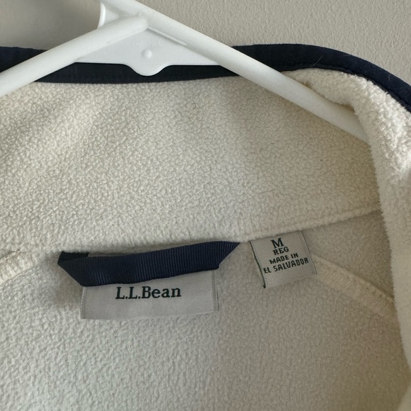 L.L. bean women’s fleece like jacket - size medium - Picture 7 of 7